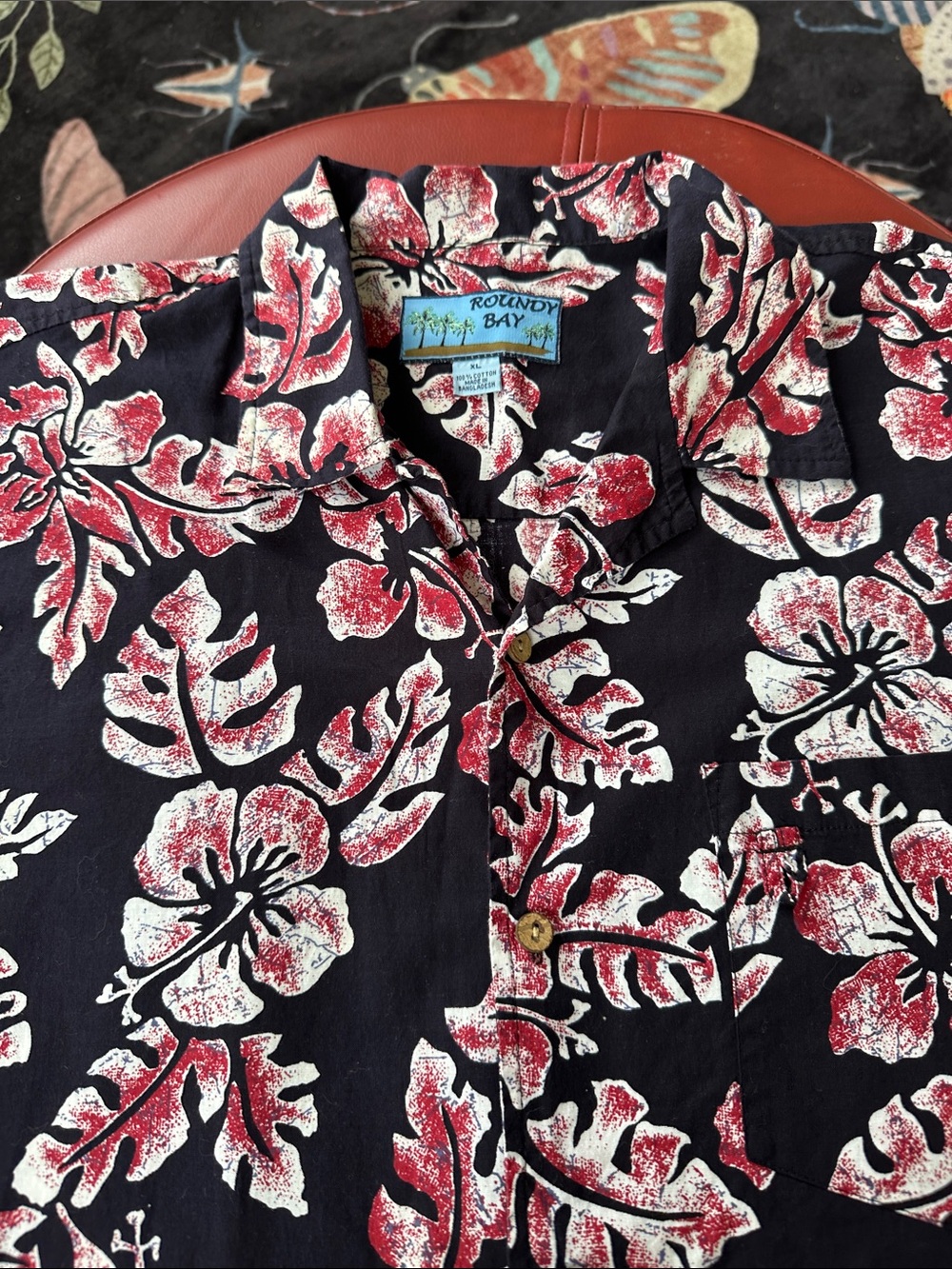 Men's XL Roundy Bay Black Hawaiian Cotton Shirt with Red & White Floral motif.